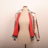 Blousonjacke Gela in sportlichem Retro Look – Bild 4