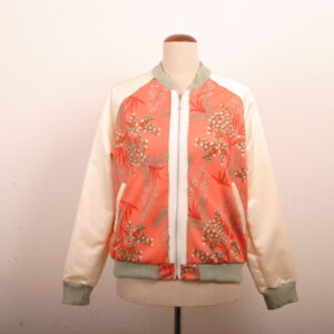 Verspielte Blousonjacke Koralle aus Vintage Stoff