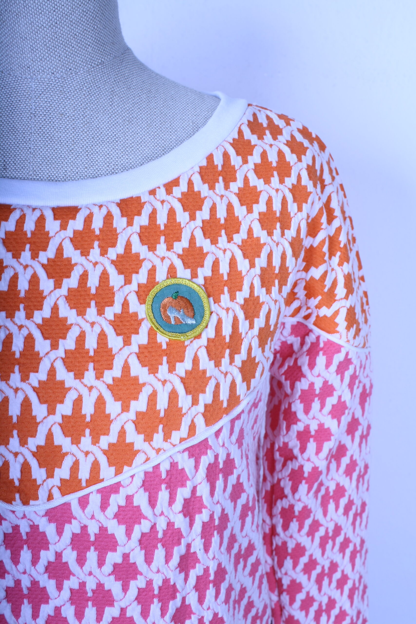 Oberteil Vintage Space Age in orange-rosa – Bild 2